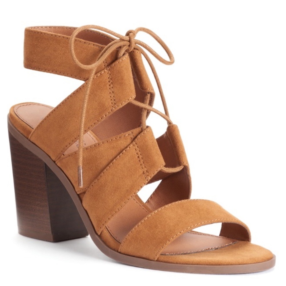 🆕Strapped Heels🆕